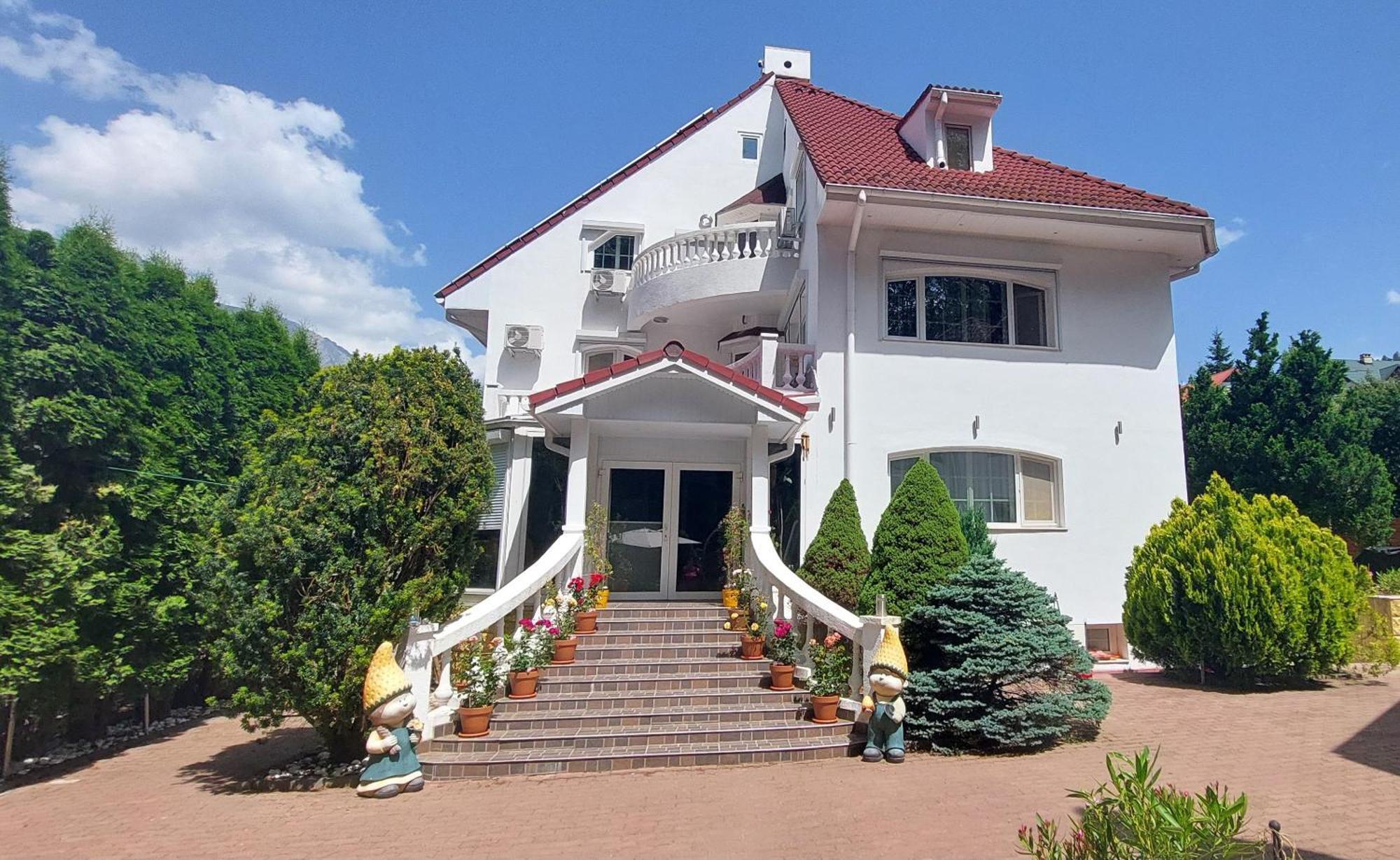Boutique Hotel Forest Retreat (Adults Only) Buşteni Exterior foto